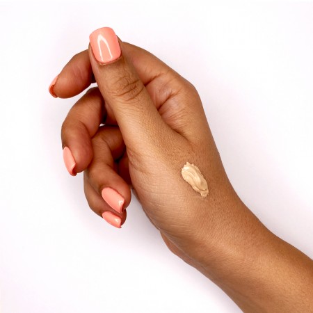 کرم ضد آفتاب رنگی ضد لک لافارر مناسب پوست خشک و معمولی SPF 40