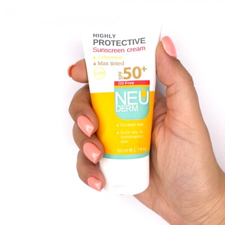 کرم ضد آفتاب رنگی فاقد چربی نئودرم مناسب پوست مختلط و چرب SPF +50