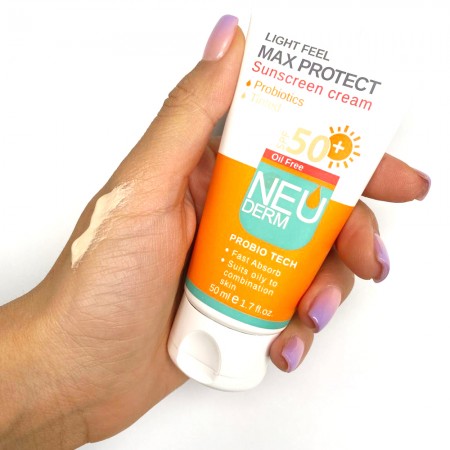 کرم ضد آفتاب رنگی فاقد چربی Max Protect نئودرم SPF 50