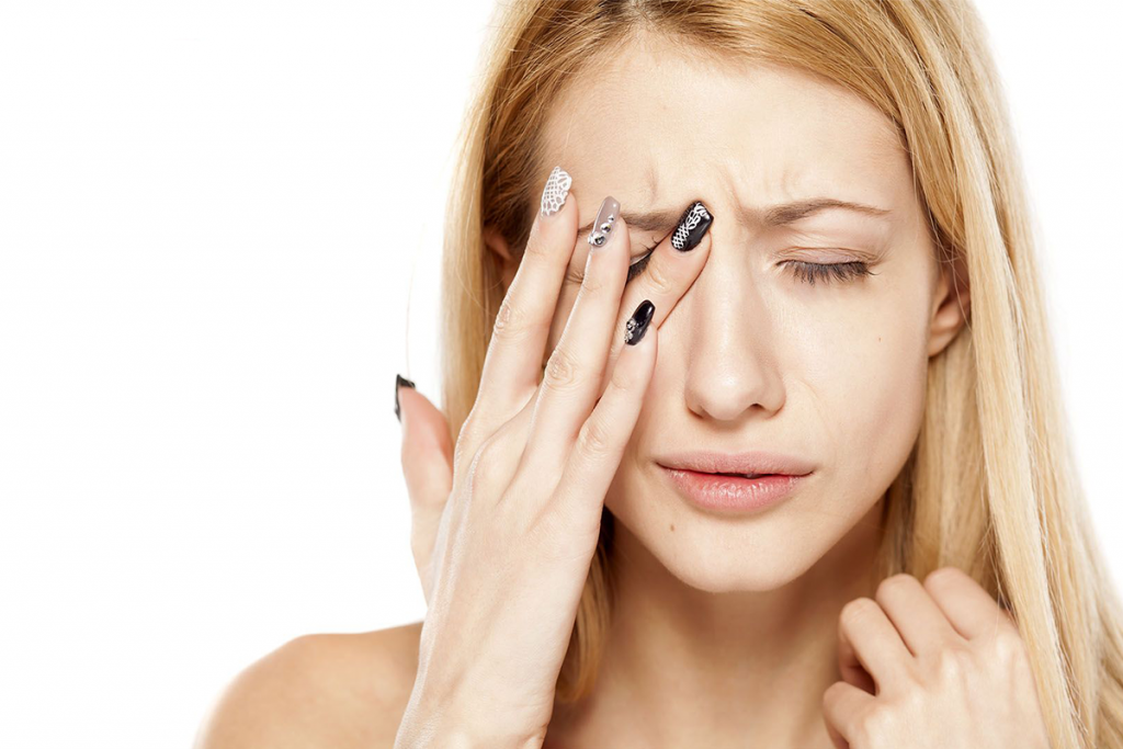 چگونگی جلوگیری از حساسیت چشم به مواد آرایشی